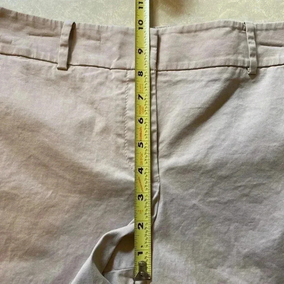 Ann Taylor |‎ Kate Boardwalk Short in Tan - Picture 8 of 11